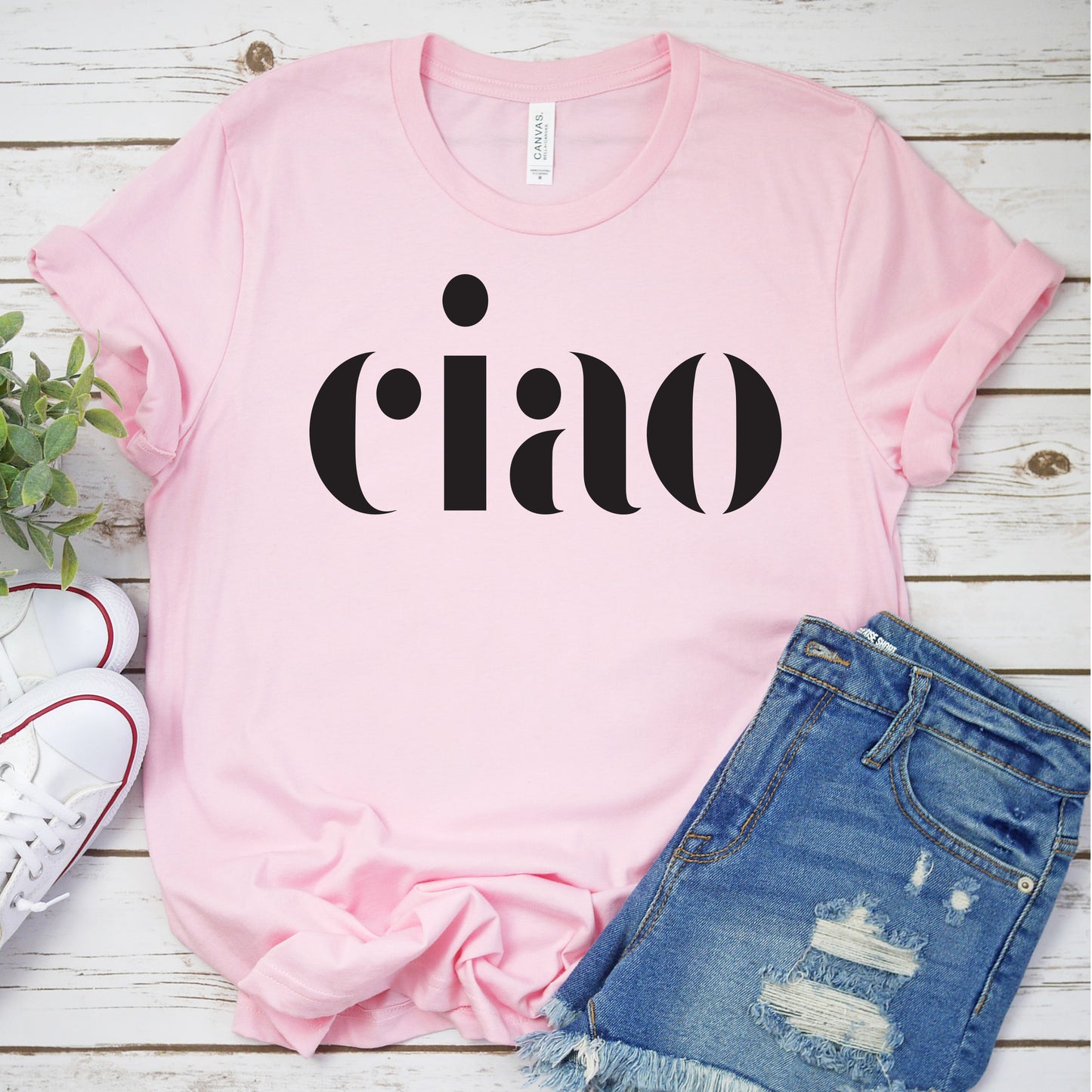 Ciao Graphic T-Shirt